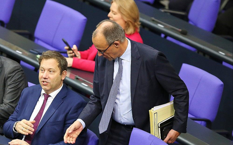 Lars Klingbeil, Friedrich Merz, Bärbel Bas (Archiv) - Foto: via dts Nachrichtenagentur