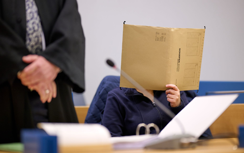 Die Anklage wirft einer Mutter vor, ihre Tochter jahrelang im Sauerland versteckt und isoliert zu haben. Nun wird das Urteil erwartet. (Archivbild)  - Foto: Bernd Thissen/dpa