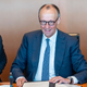 Bundeskanzler Friedrich Merz (CDU) und sein Kabinett haben im ersten Jahr einige Gesetze auf den Weg gebracht. (Archivfoto) - Foto: Michael Kappeler/dpa