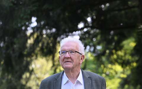 Kretschmann ist studierter Biologe und liebt die Natur - das führte ihn auch zu den Grünen. - Foto: Marijan Murat/dpa