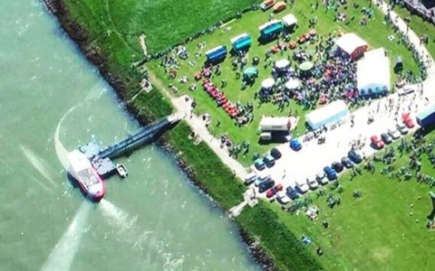 Feuerwehr Kalkar: Vatertag wird legendär: Biwak Party direkt am Rhein in Grieth - Foto: presseportal.de