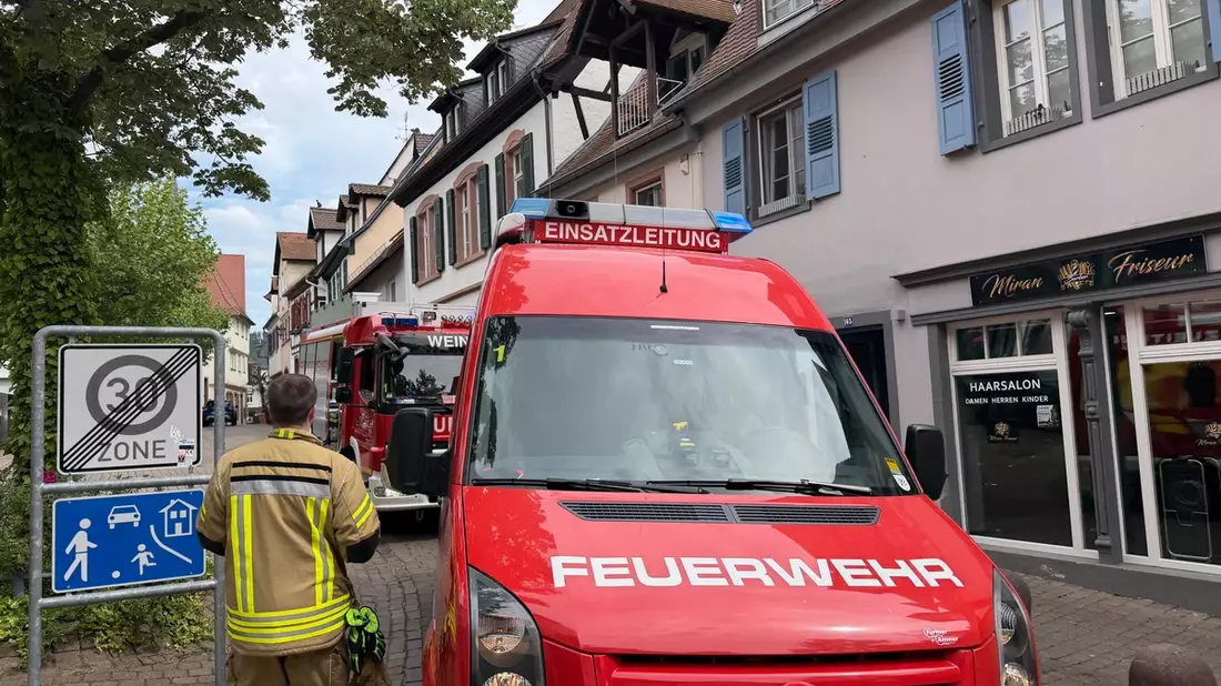 FW Weinheim: Wohnungsbrand durch Pflegedienst verhindert und Brandmeldeanlage ausgelöst - Bild: presseportal.de