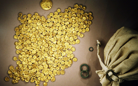 Der Goldschatz war im November 2022 aus dem Kelten Römer Museum im oberbayerischen Manching gestohlen worden. (Archivbild) - Foto: Frank Mächler/dpa