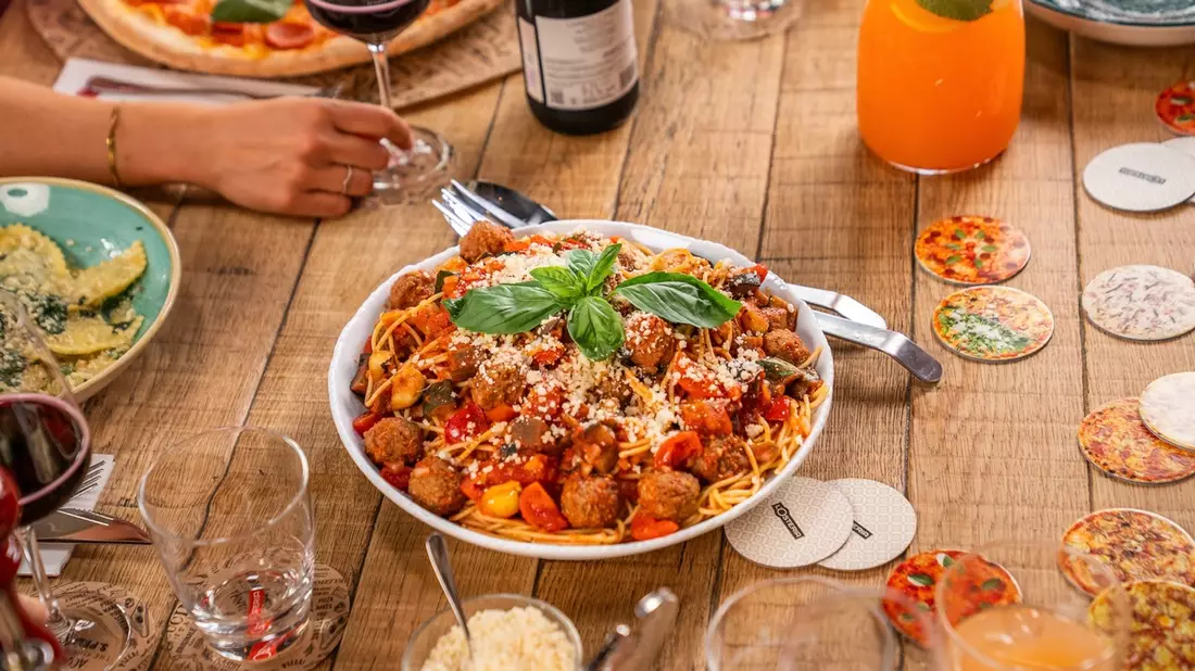 Das große Sharing-Comeback - L'Osteria feiert mit den Famiglia Weeks das Ritual des Teilens - Bild: presseportal.de