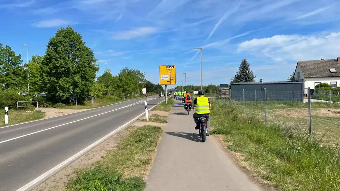 POL-PDLU: Gemeinsame Radtour im Rahmen von STADTRADELN: Polizeiwache Maxdorf und der Seniorenbeirat der Verbandsgemeinde Maxdorf setzen Zeichen für mehr Verkehrssicherheit - Bild: presseportal.de