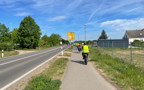 POL-PDLU: Gemeinsame Radtour im Rahmen von STADTRADELN: Polizeiwache Maxdorf und der Seniorenbeirat der Verbandsgemeinde Maxdorf setzen Zeichen für mehr Verkehrssicherheit - Foto: presseportal.de