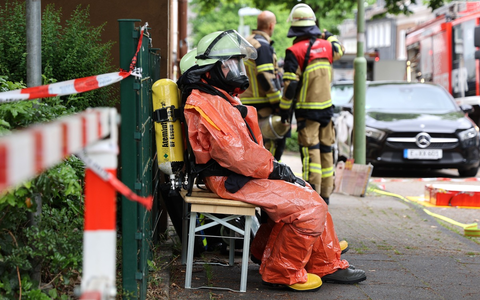 FW-E: Gefahrguteinsatz nach Atemwegsreizung - Unbekannte Substanz sorgt für Großeinsatz - Foto: presseportal.de