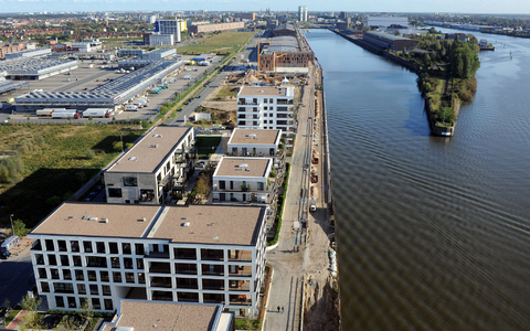 Der Bremer Überseehafen hat sich über Jahre zur Überseestadt gewandelt. (Archivbild)  - Foto: picture alliance / dpa