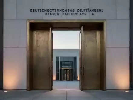 Steuerpolitik: Koalition streitet über Milliarden-Entlastung 2027 - Foto: über boerse-global.de