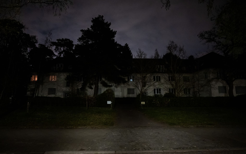 Wie in Berlin bei einem Stromausfall im April blieben die Lichter aus (Archivbild) - Foto: Christoph Soeder/dpa