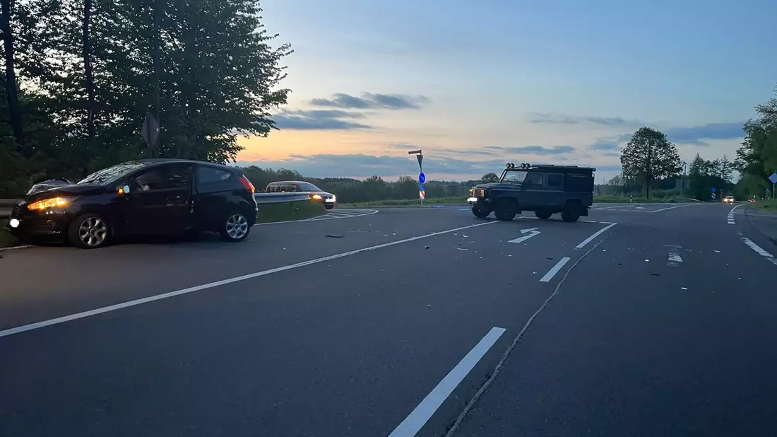 POL-GM: Unfall auf Kreuzung - Bild: presseportal.de