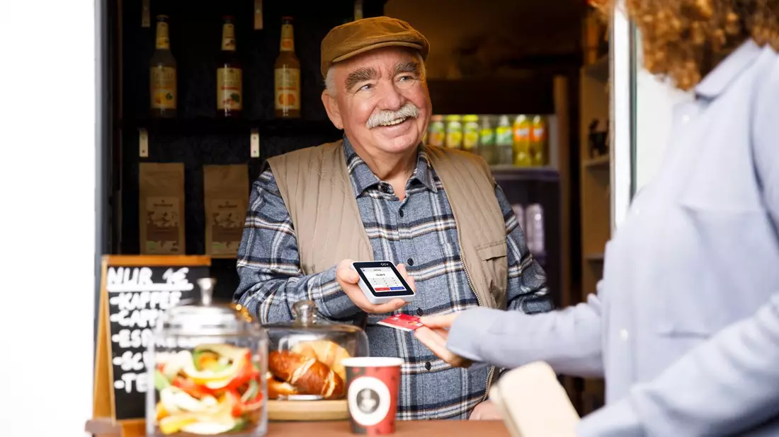 Von der Handkasse zum mobilen Terminal - so ticken kleine Betriebe beim Payment am PoS - Bild: presseportal.de