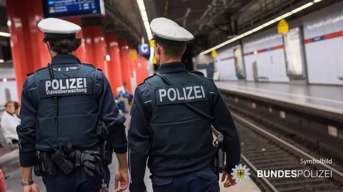 Bundespolizeidirektion München: Auseinandersetzung bei Fahrscheinkontrolle / DB-Mitarbeiter verletzt - Bild: presseportal.de
