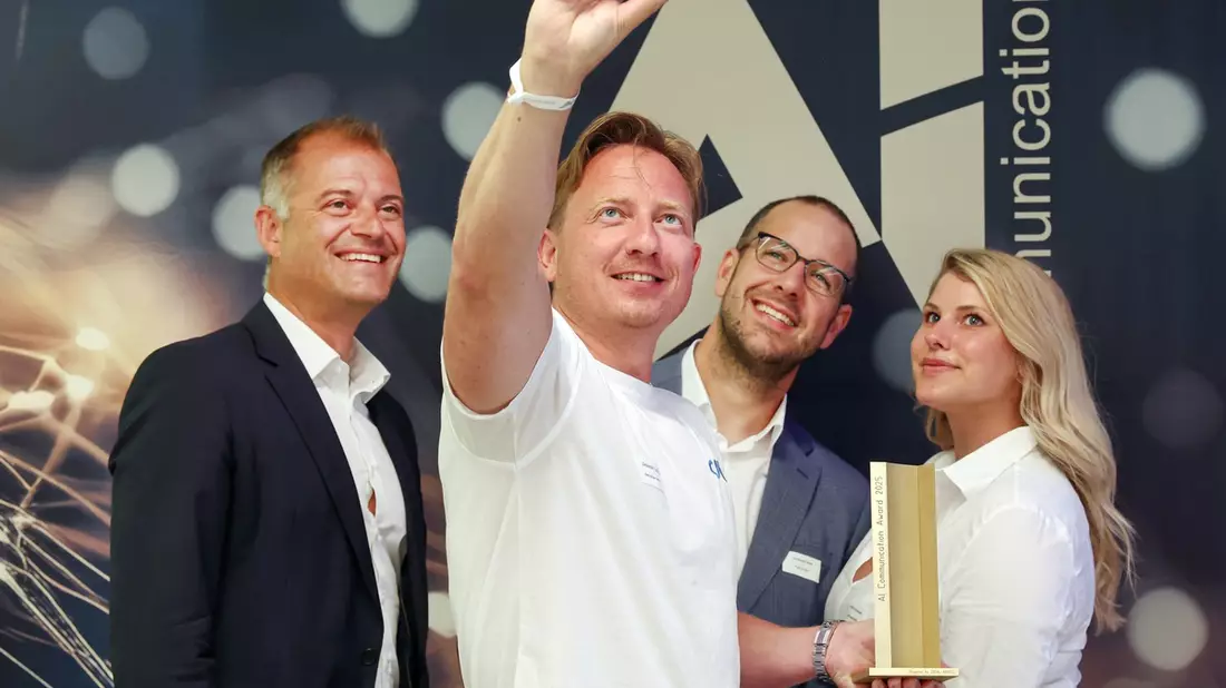 Ein Award für die Zukunft: AI Communication Award 2026 / Kostenfreie Einreichungen für Unternehmen, Agenturen, Start-ups, Behörden und Studierende - Bild: presseportal.de