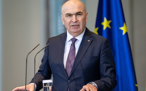 Rumäniens bürgerlich-liberaler Ministerpräsident Ilie Bolojan ist von der sozialdemokratischen und rechtsextremen Opposition wegen seiner Reformpolitik durch ein Misstrauensvorum im Parlament abgesetzt worden. - Foto: Fabian Sommer/dpa