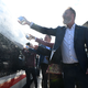 Bereits ab dem 1. Mai rollt der neue ICE L laut Bahn mehrmals täglich von Hamburg nach Westerland (Sylt) - jetzt wurde er getauft.  - Foto: Lea Albert/dpa