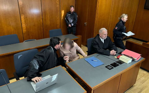 Eine Sozialarbeiterin ist wegen Mordes an einem 15-jährigen Mädchen verurteilt worden. (Archivbild)  - Foto: Maurice Dirker/dpa