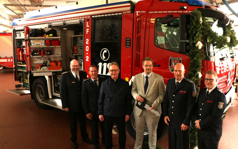 FW-OE: Festlicher Sonntag im Haus der Feuerwehr - Foto: presseportal.de