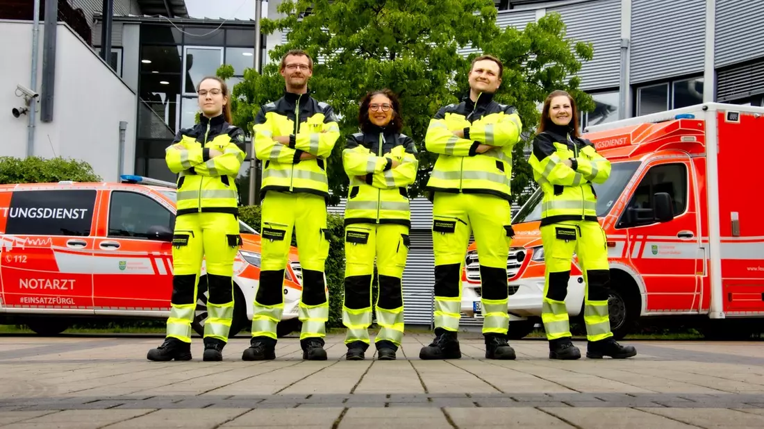 FW-GL: Feuerwehr Bergisch Gladbach stattet Rettungsdienst mit neuer Schutzkleidung aus - Bild: presseportal.de