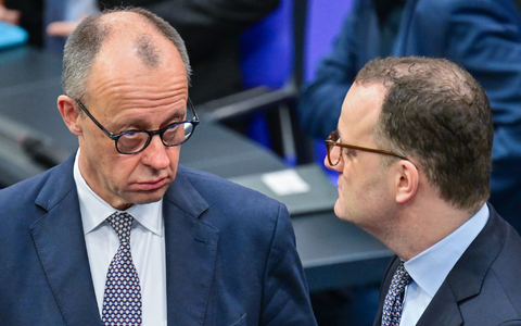 Während Spahn sich gefangen hat, steckt der Kanzler in der Krise. (Archivfoto) - Foto: Sebastian Christoph Gollnow/dpa