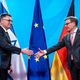 Außenminister Wadephul ruft in einer Pressekonferenz mit seinem israelischen Kollegen Saar den Iran zur Rückkehr an den Verhandlungstisch auf  - Foto: Michael Kappeler/dpa
