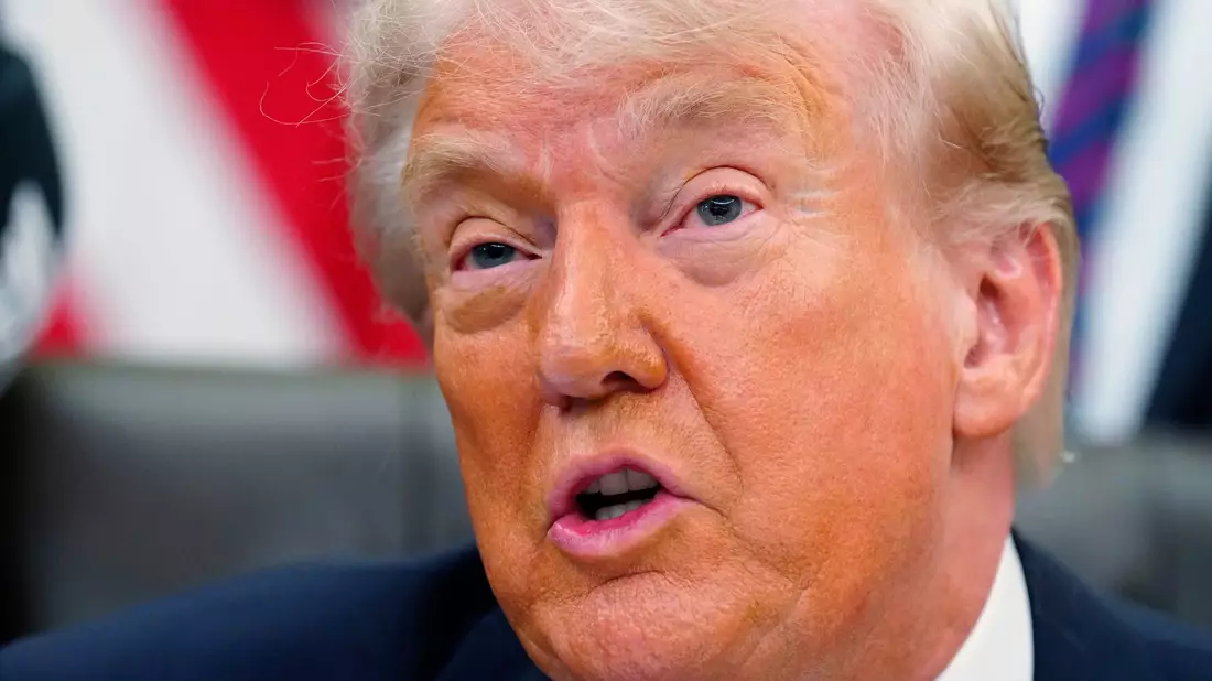 Das «Projekt Freiheit» von US-Präsident Trump soll zeitweise ausgesetzt werden.  - Bild: Jacquelyn Martin/AP/dpa