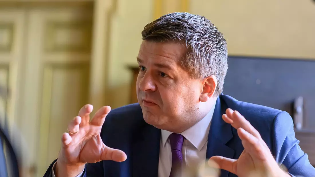 Die Sachsen-Anhalter sollen sehen, dass sich Sven Schulze (CDU) für sie einsetzt - in Magdeburg, aber auch in Berlin und Brüssel. - Bild: Klaus-Dietmar Gabbert/dpa