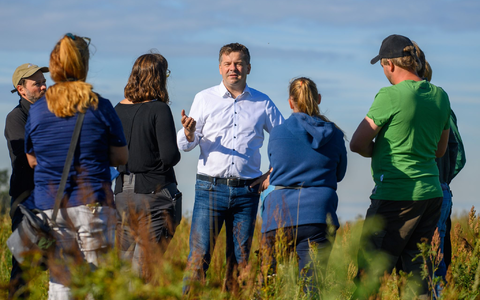 Schulze war schon als Minister für Wirtschaft, Tourismus, Landwirtschaft und Forsten viel unterwegs. (Archivbild) - Foto: Klaus-Dietmar Gabbert/dpa