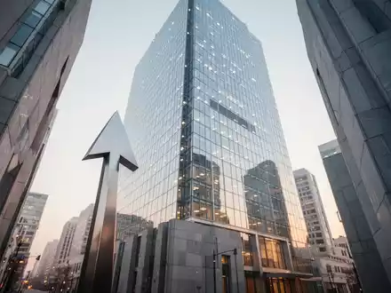 Mit SIM: Ambromobiliare bietet EUR 5,95 je Aktie - Foto: über boerse-global.de