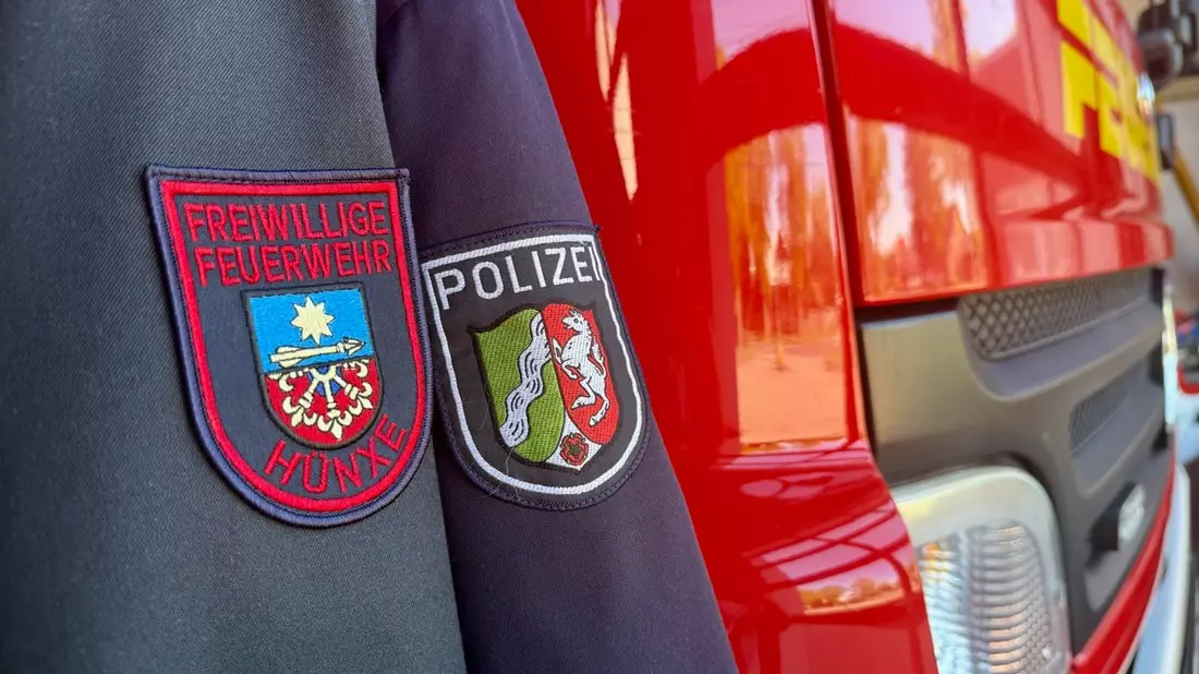 FW Hünxe: Austausch zwischen Feuerwehr und Autobahnpolizei - Bild: presseportal.de