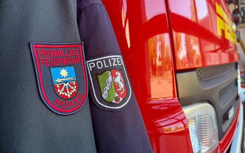 FW Hünxe: Austausch zwischen Feuerwehr und Autobahnpolizei - Foto: presseportal.de