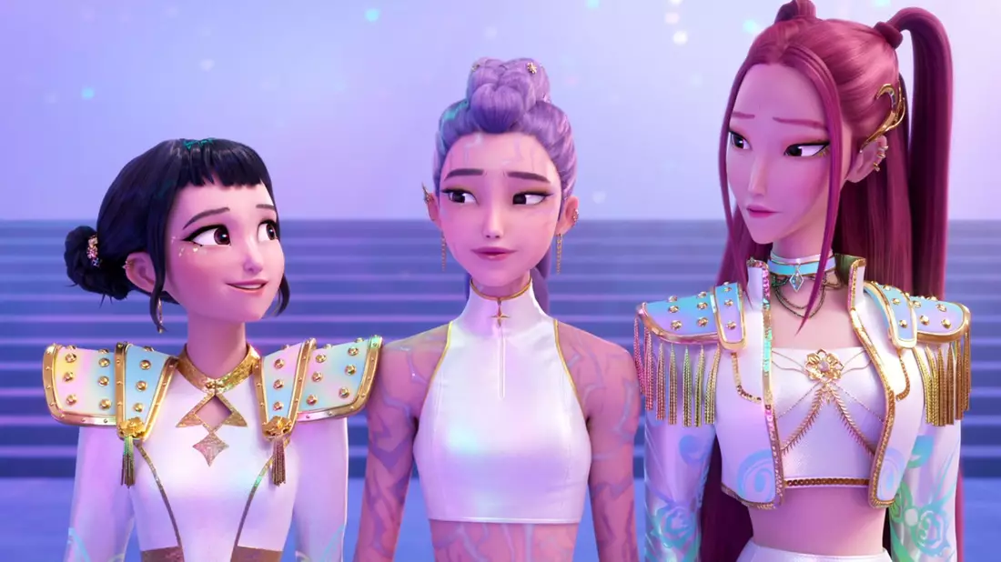 Die Gruppe besteht aus den drei Mitgliedern (von links nach rechts) Zoey, Rumi und Mira, die ein Doppelleben als Dämonenjägerinnen führen. (Netflix-Handout) - Bild: -/Netflix/dpa