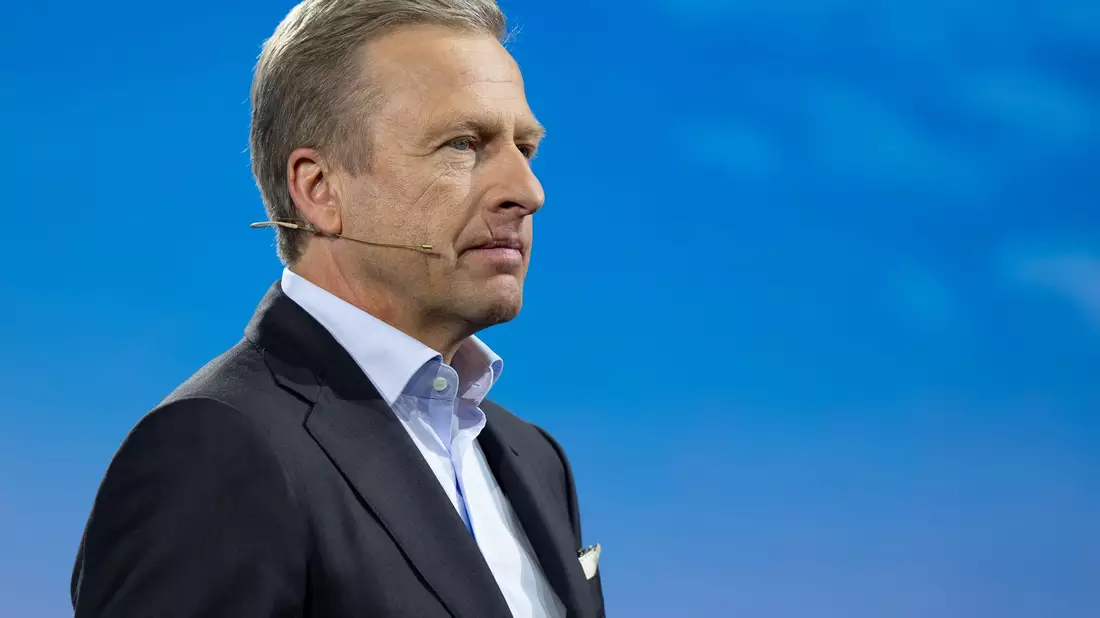 Die Zahlen für das erste Quartal waren die letzten, die der scheidende BMW-Chef Oliver Zipse verantwortet. (Archivbild) - Bild: Sven Hoppe/dpa