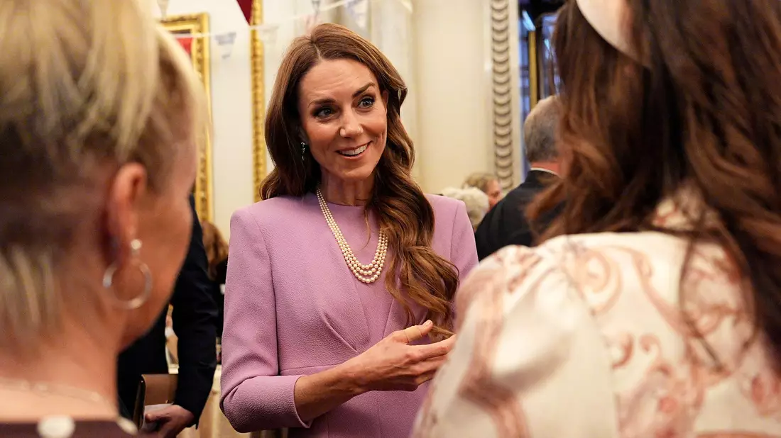 Die britische Prinzessin Kate bricht in der kommenden Woche zu ihrer ersten offiziellen Auslandsreise seit ihrer Krebsbehandlung auf. (Archivbild) - Bild: Aaron Chown/PA Wire/dpa