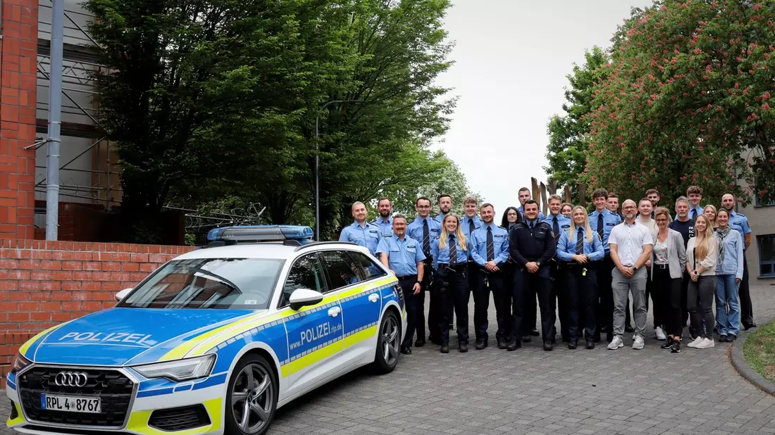 POL-PDMT: Verstärkung bei der Polizei Montabaur: 14 neue Beamte im Einsatz - Bild: presseportal.de