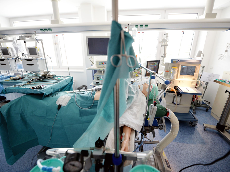 Ort der Organentnahme ist das Krankenhaus - aber reichen die Regeln für die Organspende aus? (Symbolfoto) - Foto: Daniel Reinhardt/dpa