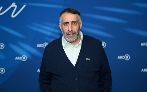 «Einigt Euch!», sagte der Schauspieler Kida Khodr Ramadan - und die Streithähne einigten sich. - Foto: Elisa Schu/dpa