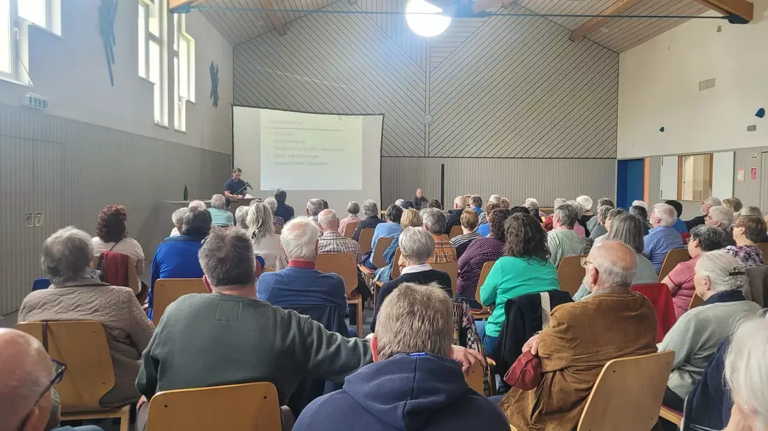 POL-PDTR: Präventionsveranstaltung der Kriminalinspektion Idar-Oberstein zum Thema Schockanrufe stößt erneut auf große Resonanz - Bild: presseportal.de