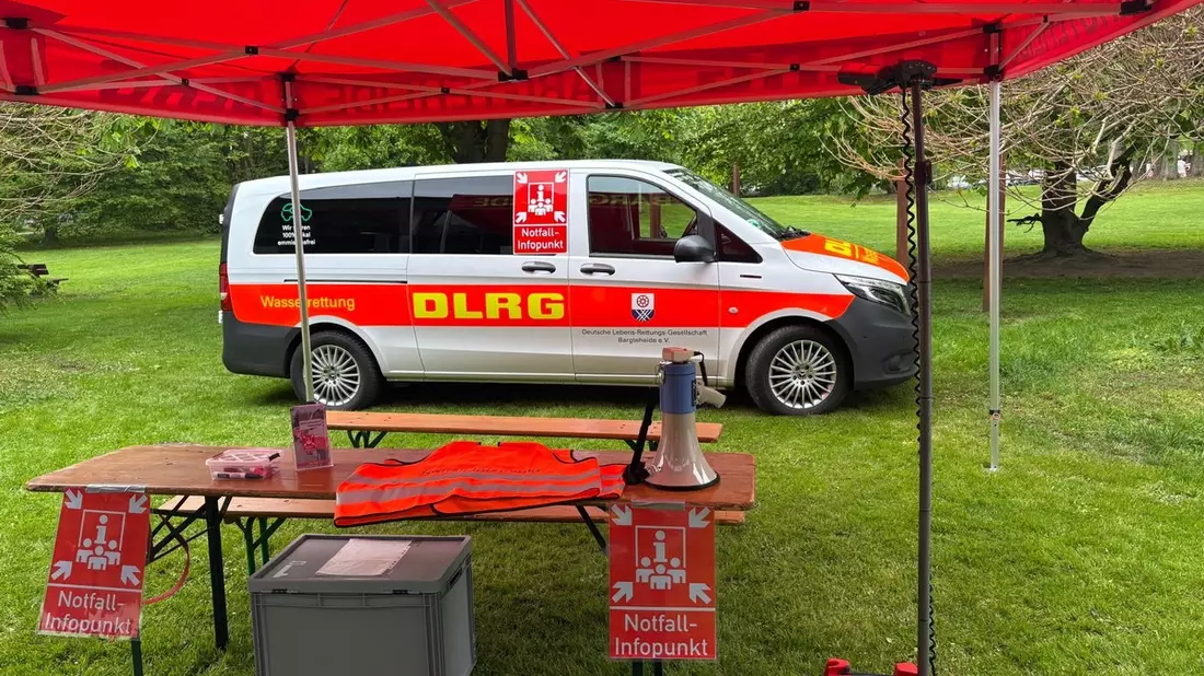 FW-Stormarn: Die Feuerwehr Bargteheide hat einen erfolgreichen Katastrophen-Informationsabend veranstaltet. - Bild: presseportal.de