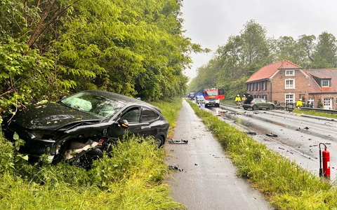 FW Xanten: Verkehrsunfall auf der B57 - Foto: presseportal.de