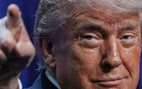 Man sei «sehr nah dran» an einem Deal, sagte Trump in einem Interview des US-Senders PBS. - Foto: Matt Rourke/AP/dpa