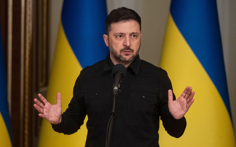 Der ukrainische Präsident Selenskyj will am Donnerstag eine Entscheidung zu möglichen weiteren Schritten treffen.  - Foto: Danylo Antoniuk/AP/dpa