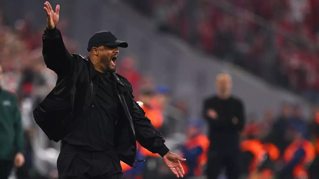 Nach seiner Gelb-Sperre im Hinspiel kehrte Bayern-Coach Vincent Kompany an die Seitenlinie zurück. - Bild: Tom Weller/dpa