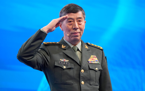 Li Shangfu war nur wenige Monate im Amt. (Archivbild)  - Foto: Vincent Thian/AP/dpa