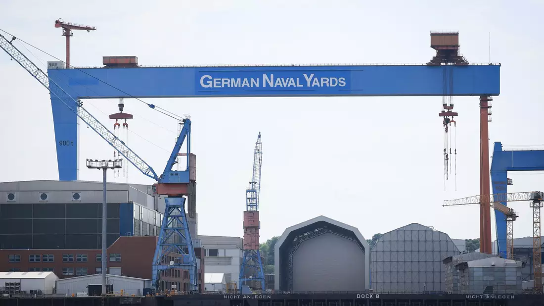 TKMS und German Naval Yards teilen sich eine Werftfläche in Kiel. (Archivbild) - Bild: Christian Charisius/dpa