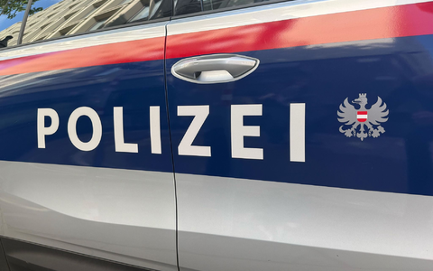 Drei Menschen starben auf offener Straße. (Symbolbild) - Foto: Matthias Röder/dpa