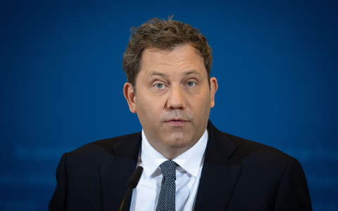 «Wir müssen weiter hart daran arbeiten, dass wir krisenfester und unabhängiger werden», so Klingbeil. - Foto: Soeren Stache/dpa