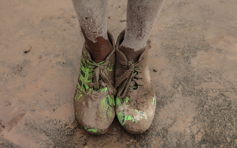 Der Vulkan Dukono in Indonesien spuckt Asche in den Himmel. Mindestens drei Bergsteiger kommen ums Leben. (Symbolbild) - Foto: Albert Ivan Damanik/ZUMA Wire/dpa