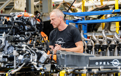 Opel blickt auf eine lange Tradition im Fahrzeugbau zurück. - Foto: Andreas Arnold/dpa
