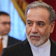Der iranische Außenminister Araghtschi bezeichnete die US-Schläge als leichtsinnige Aktionen. (Archivbild) - Foto: Dmitri Lovetsky/Pool AP/AP/dpa